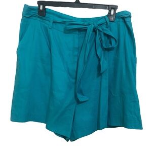 Antonio Melani Amee Linen High Rise Shorts in Sea with tie waist